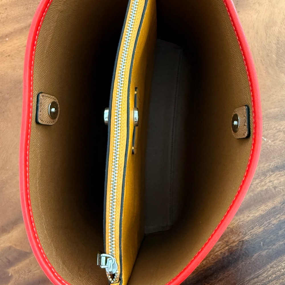 Coach | Mollie Bucket Bag | Colorblock - Picture 6 of 7
